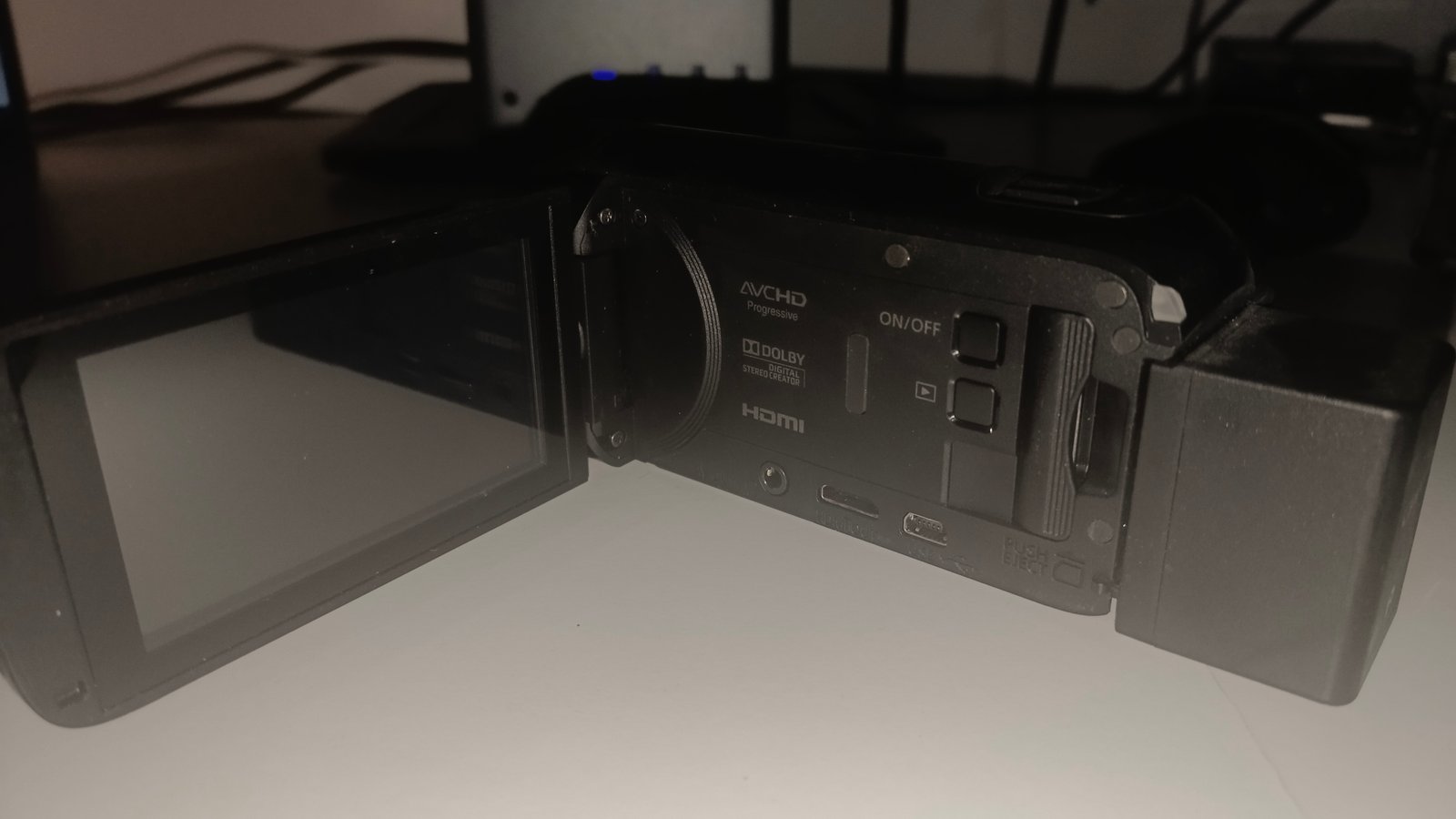 Canon Legria HFR806 FHD Camcorder For Sale In Abuja  image 3